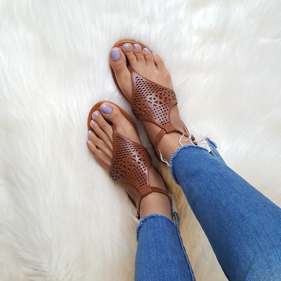 Jessica Simpson Shoes - NWT Jessica Simpson Cognac Sandals!
